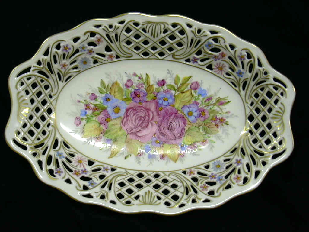 portadolci traforato con fiori vari e oro zecchino