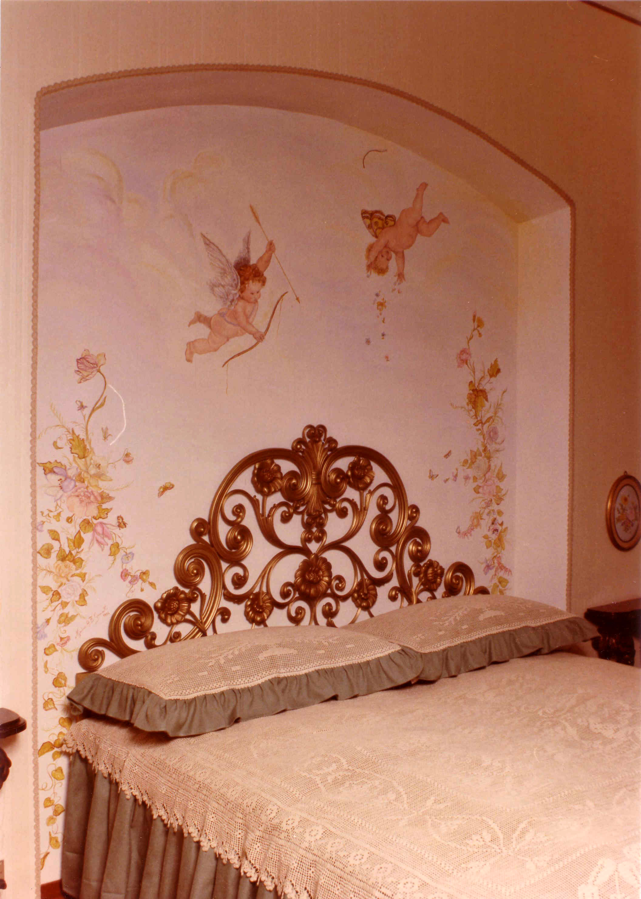 tempera su muro a gesso - gli angeli volano dal 1984